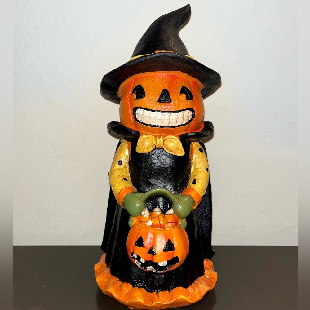 Johanna Parker Style Halloween Tabletop Decor